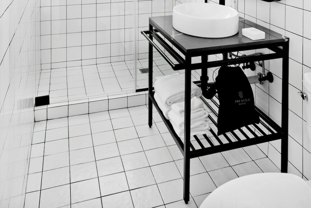 Petite King, Guest Room, 1 King