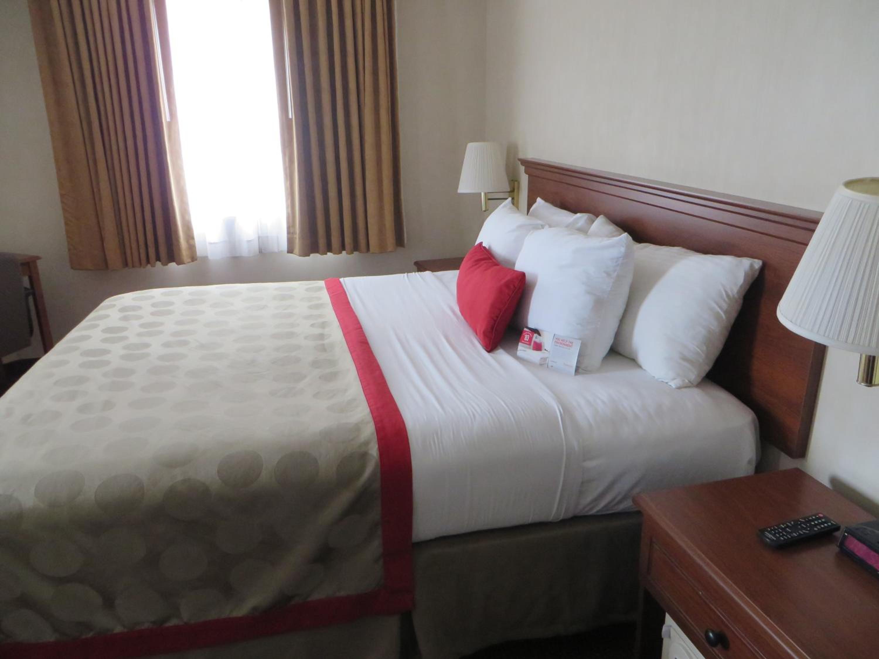 King Room - Non-Smoking