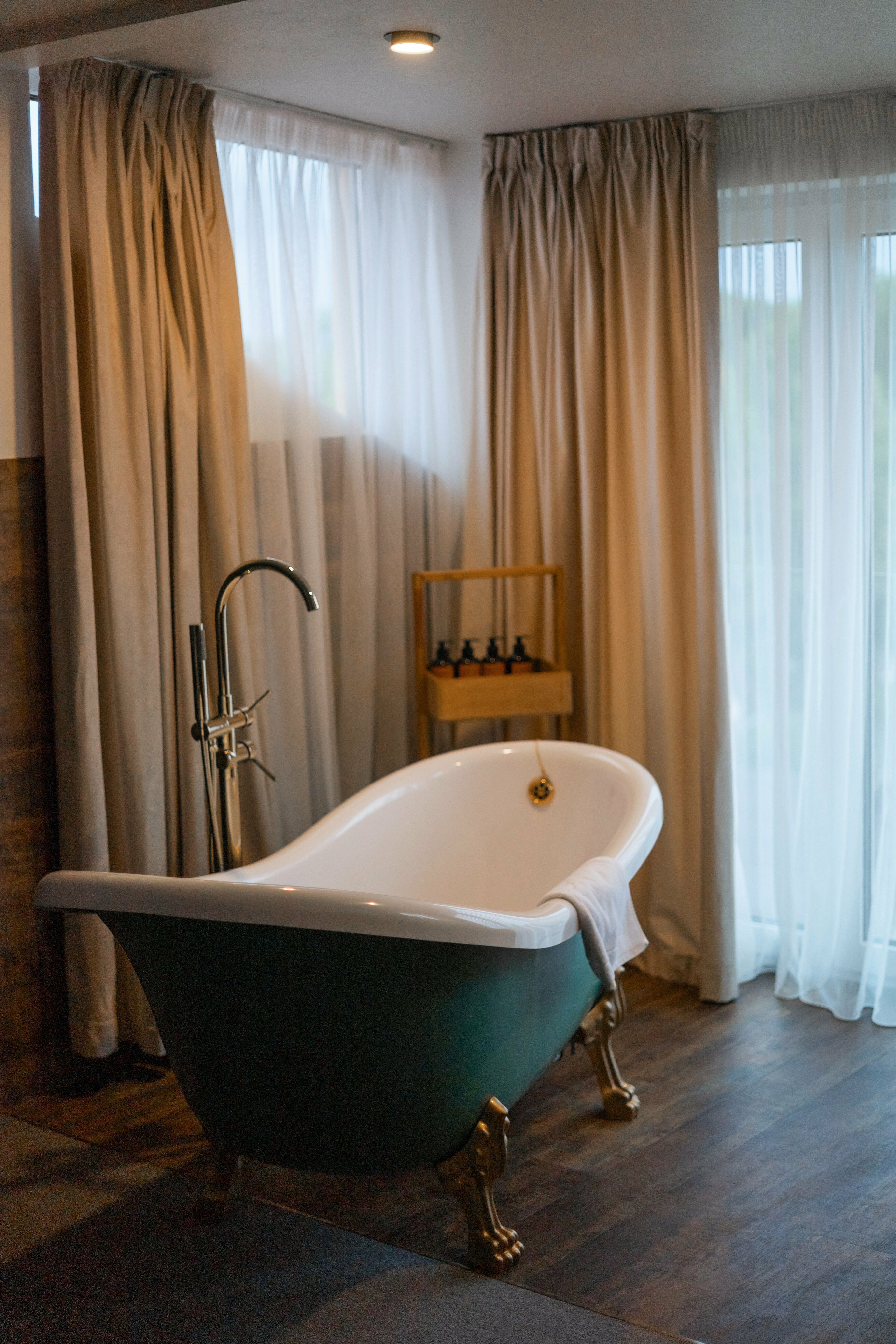 Романтический