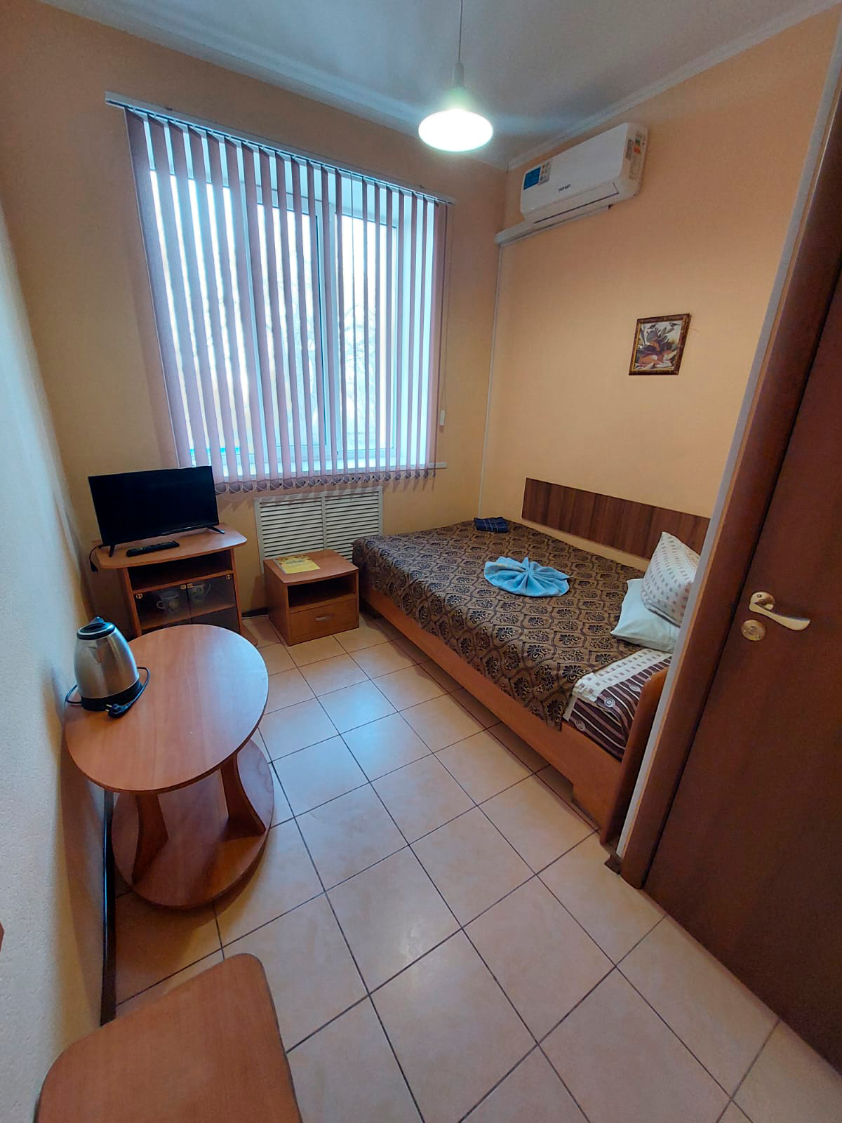 Двухместный номер с 1 кроватью и общей ванной комнатой