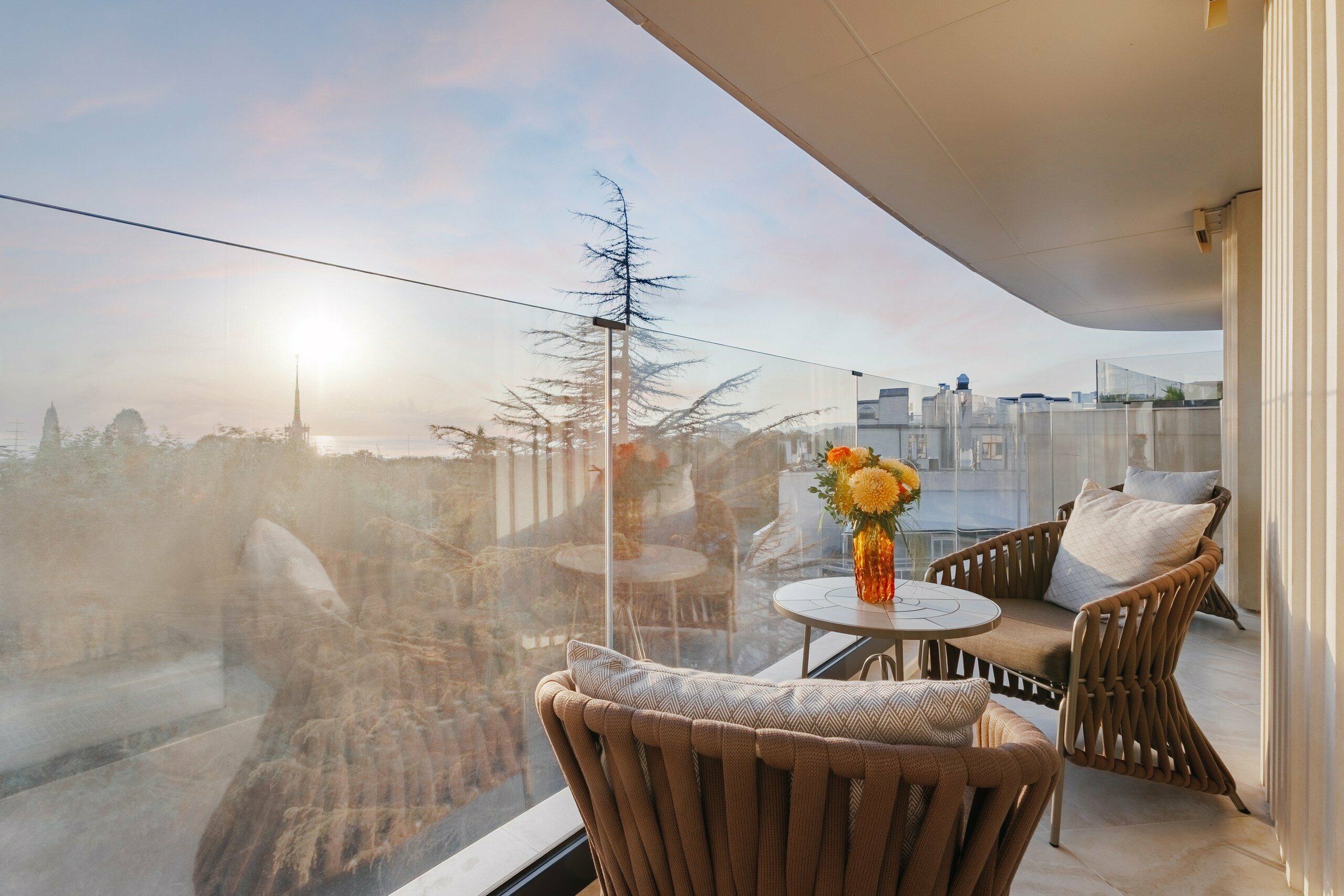 Двухкомнатный люкс с видом на море