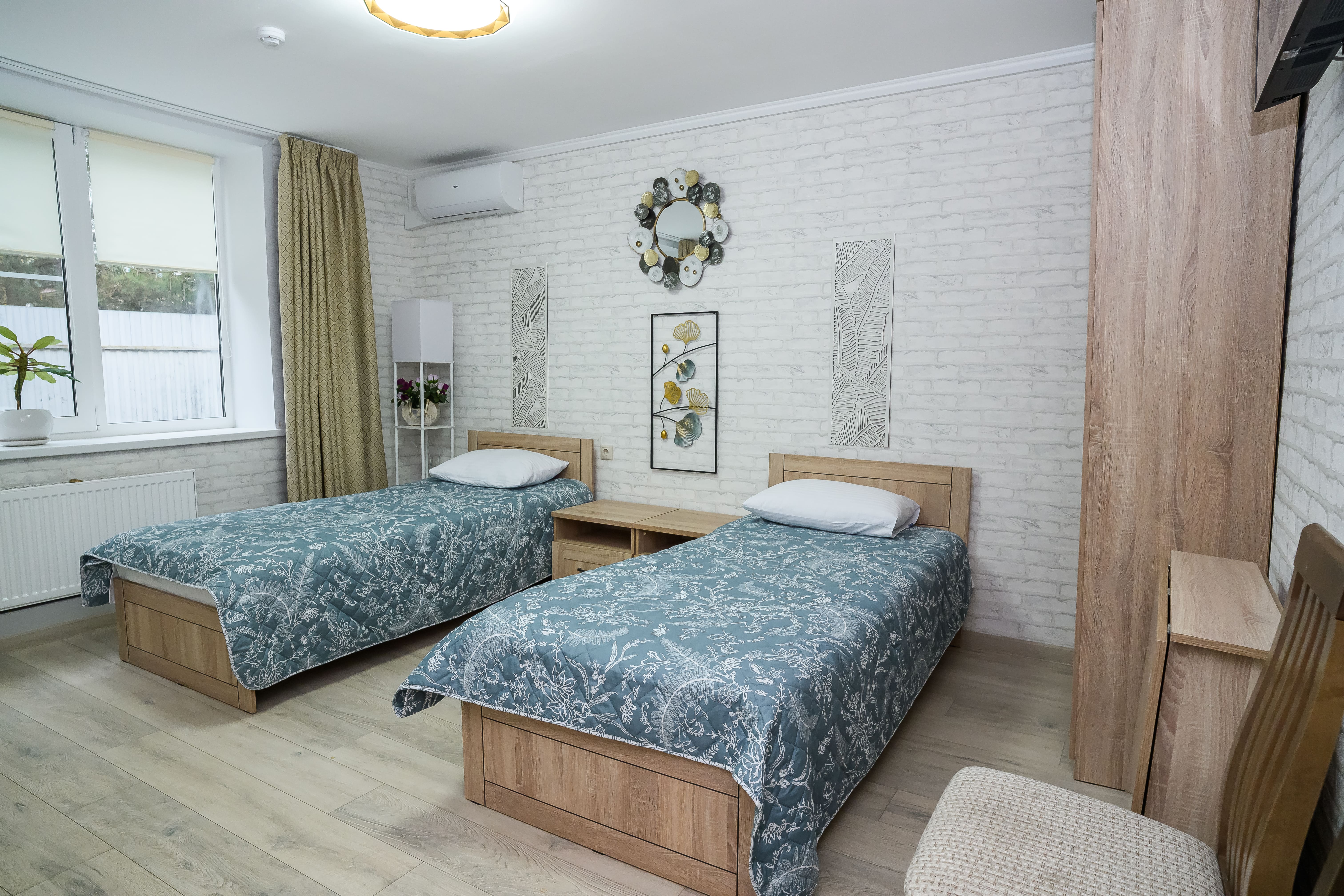 Улучшенный двухместный номер с 2 отдельными кроватями