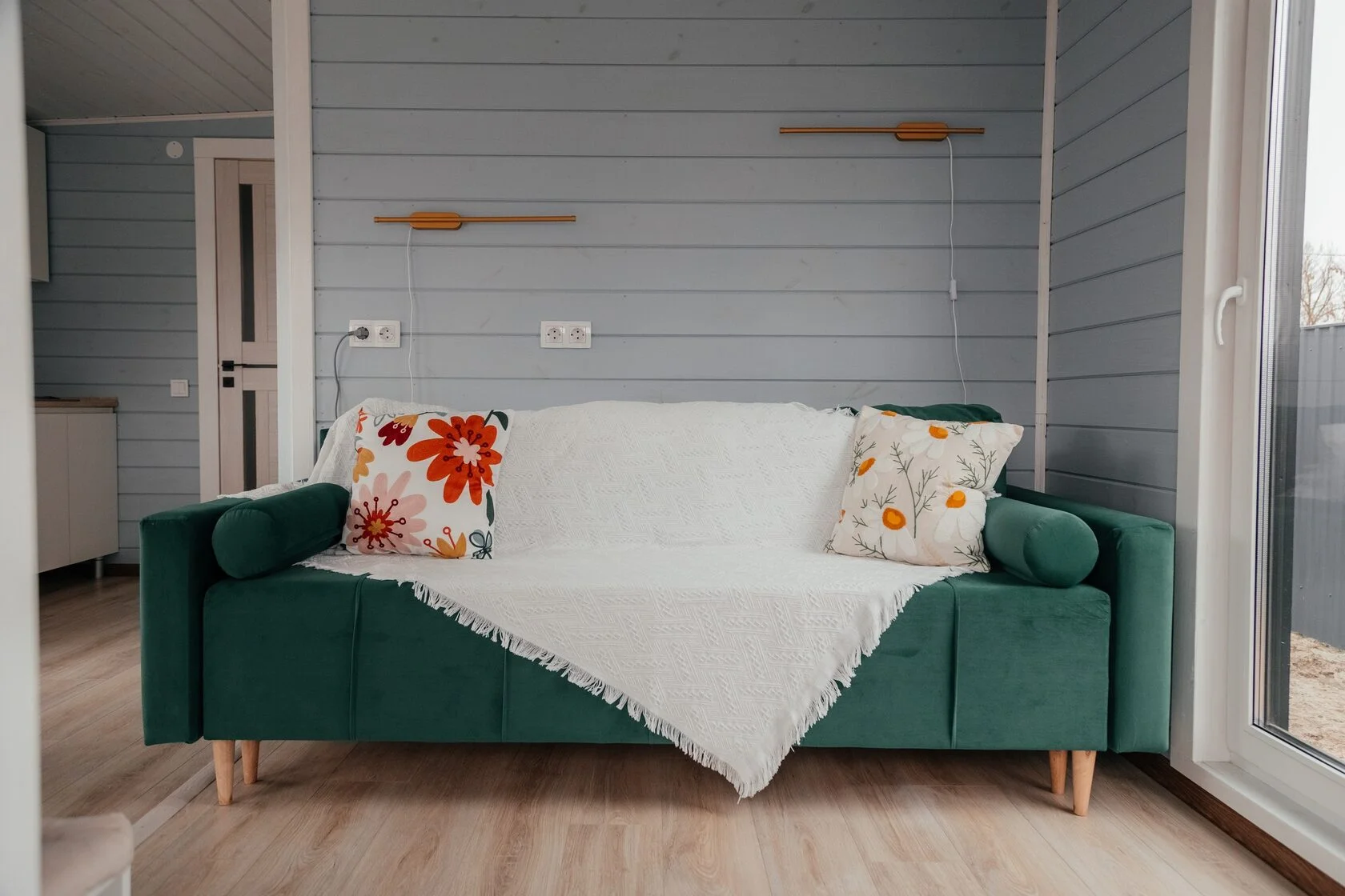 Дом №2 + банный чан(3000р) + баня(3000р)