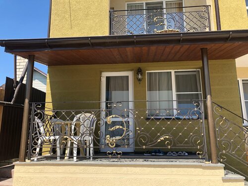 Студия семейная с отдельным входом и собственной кухней. в ЭлеОн Хаус