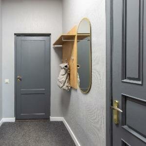 Большой семейный номер с видом во двор