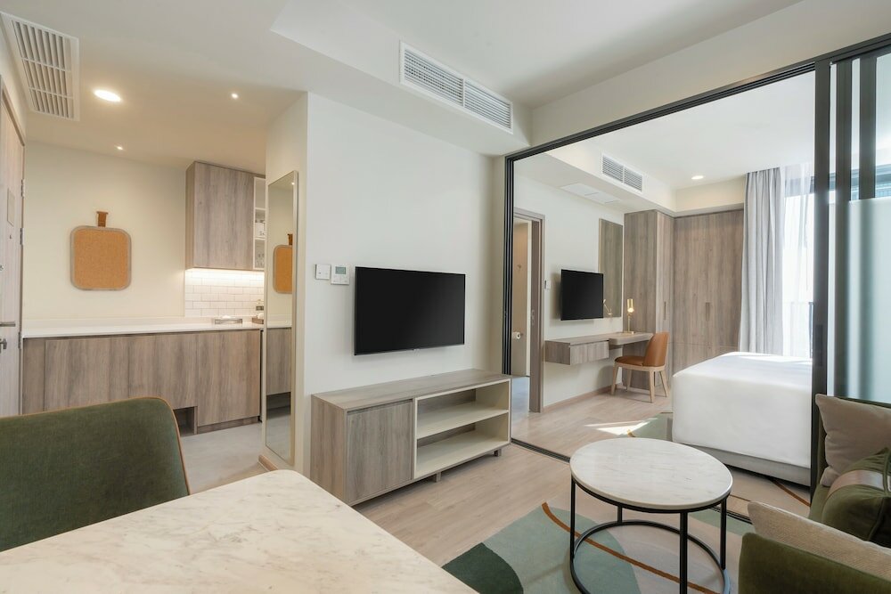 Suite, 1 Bedroom, Kitchen