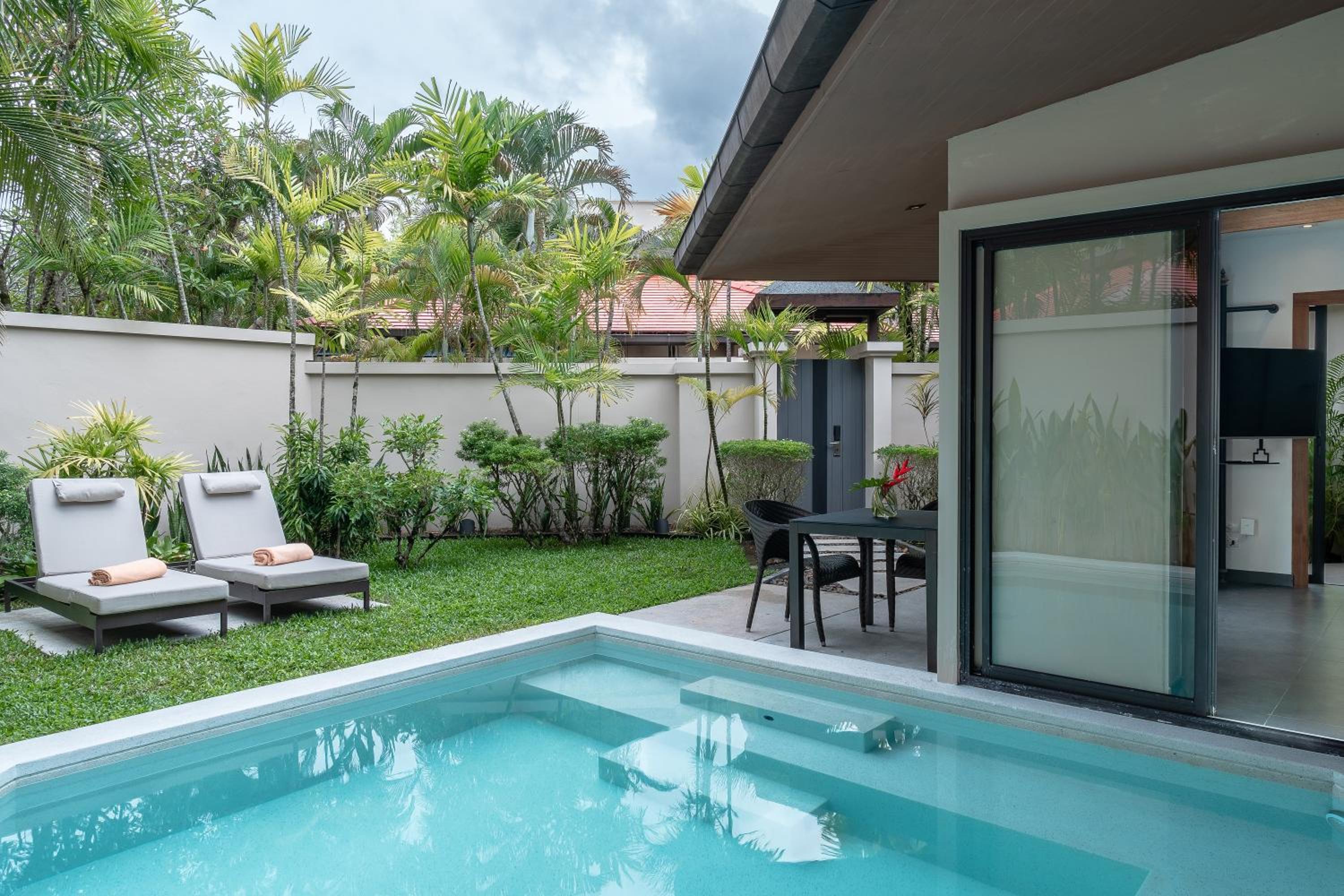 Garden Pool Villa