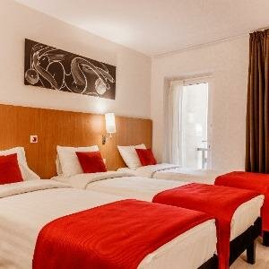 Стандартный номер для людей с ограниченными возможностями с 3 односпальными кроватями