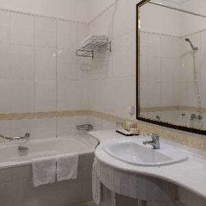 Улучшенный двухместный с двумя раздельными кроватями