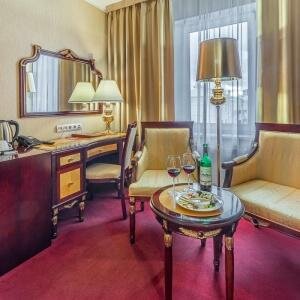 Семейный смежный номер