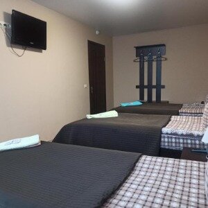 Эконом улучшенный трехместный (удобства в блоке)