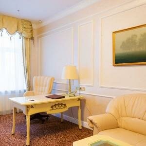 ПРЕЗИДЕНТСКИЙ ЛЮКС (ВИД НА ГОРОД)