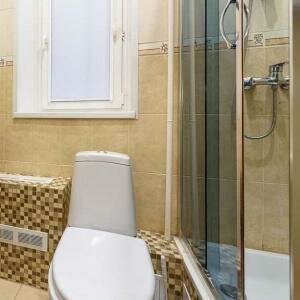 Двухкомнатный номер первая категория (двуспальная кровать +диван)