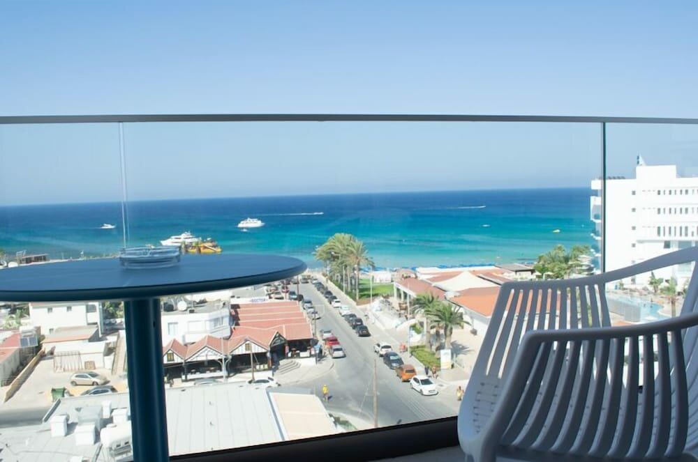 Standard double Room Sea View