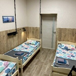 Кровать в 3-местном общем номере (3 раздельные кровати) (удобства на этаже)