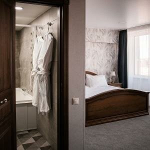 ПРЕДСТАВИТЕЛЬСКИЙ (С ВИДОМ НА ГОРОД)