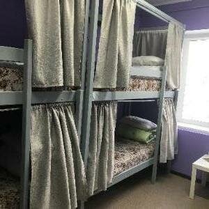 Койко-место в  6-местном мужском номере (двухъярусная кровать, удобства на этаже)