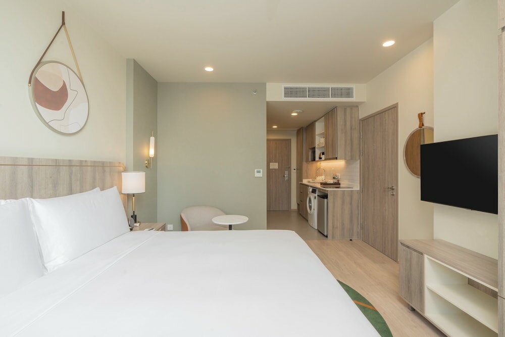 Studio Suite, Kitchen