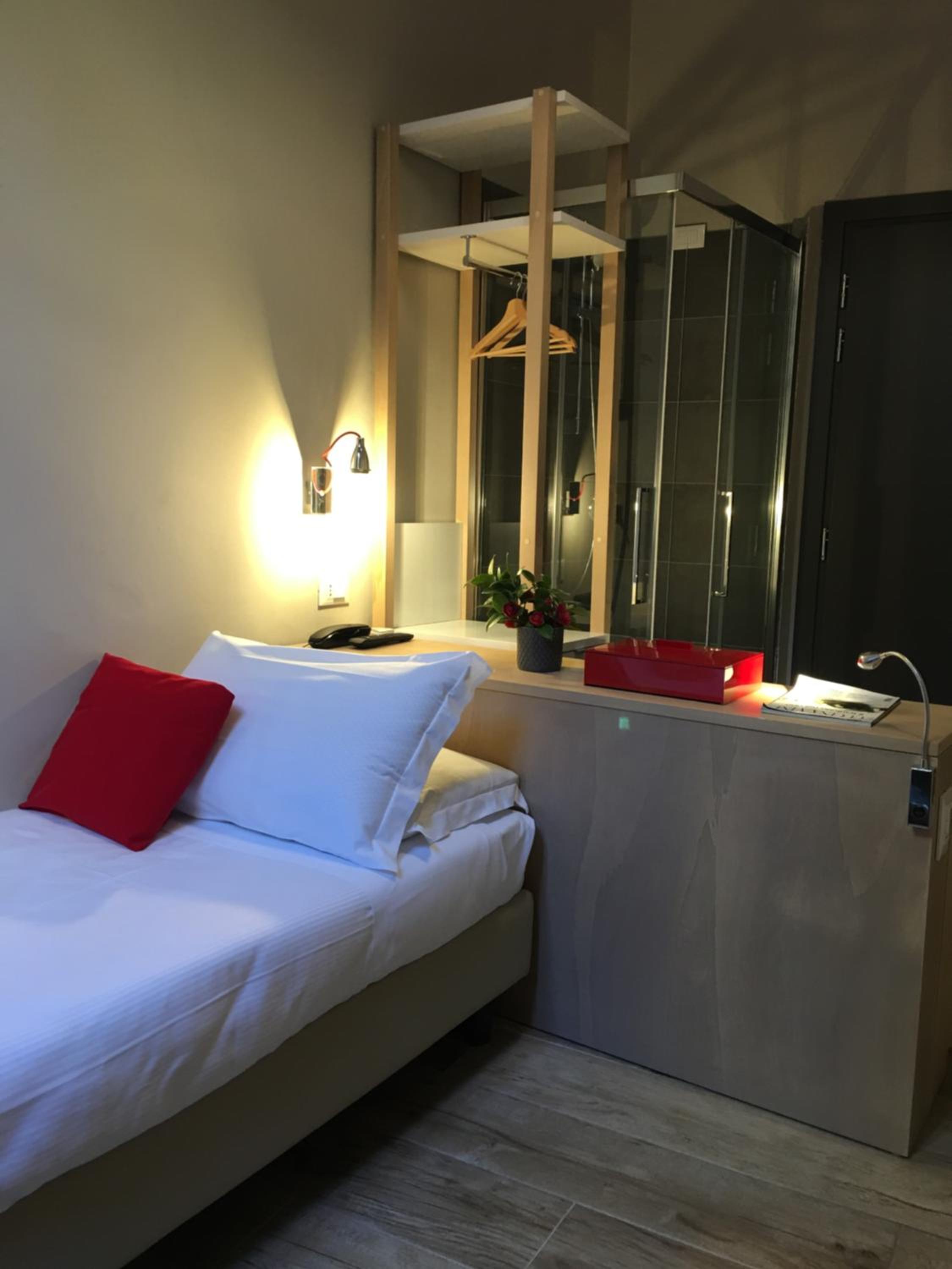 Single Room with Shared Bathroom