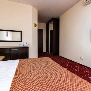 Одноместный мансардный с кроватью King Size