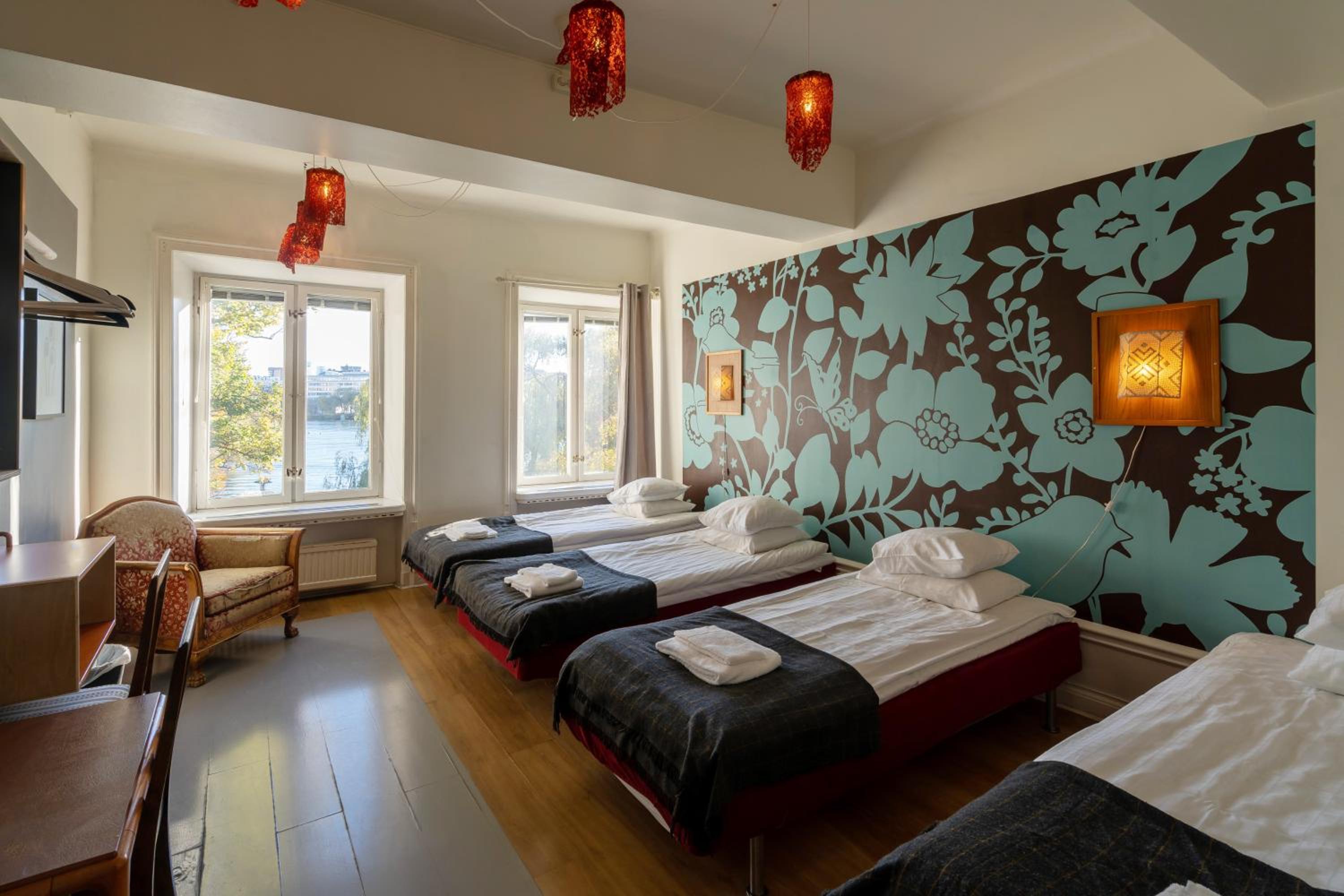 Quadruple Room with Shared Bathroom (Annex)