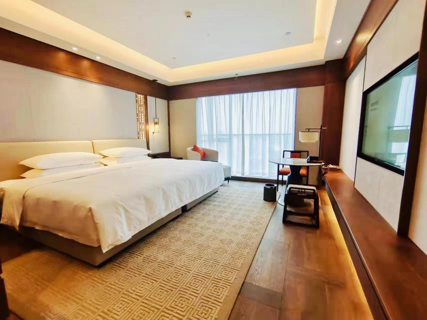Hollywood Double Room