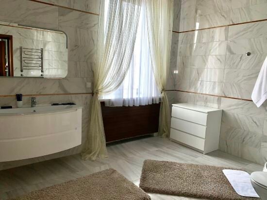 Luxury Apartment No. 4