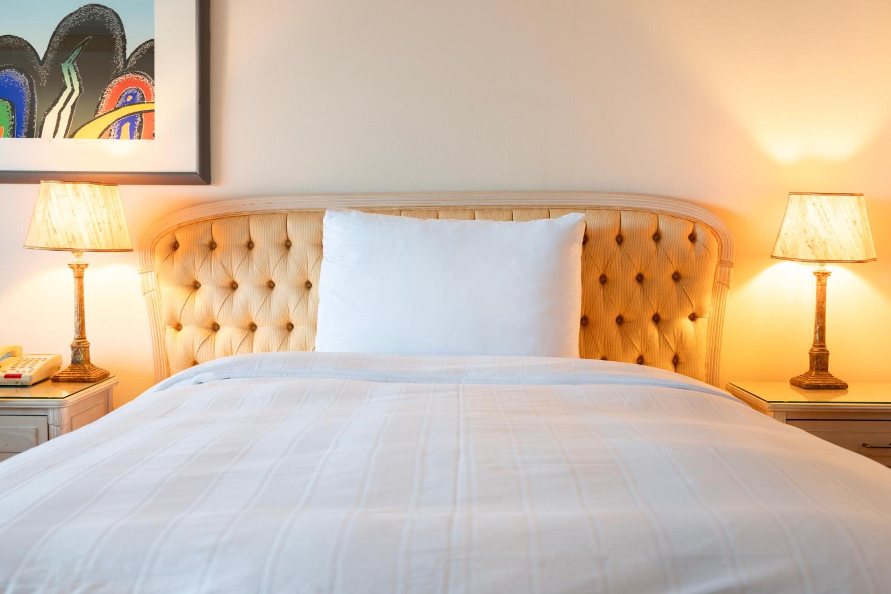 Premier Suite Twin with Swimming Pool Access for 2