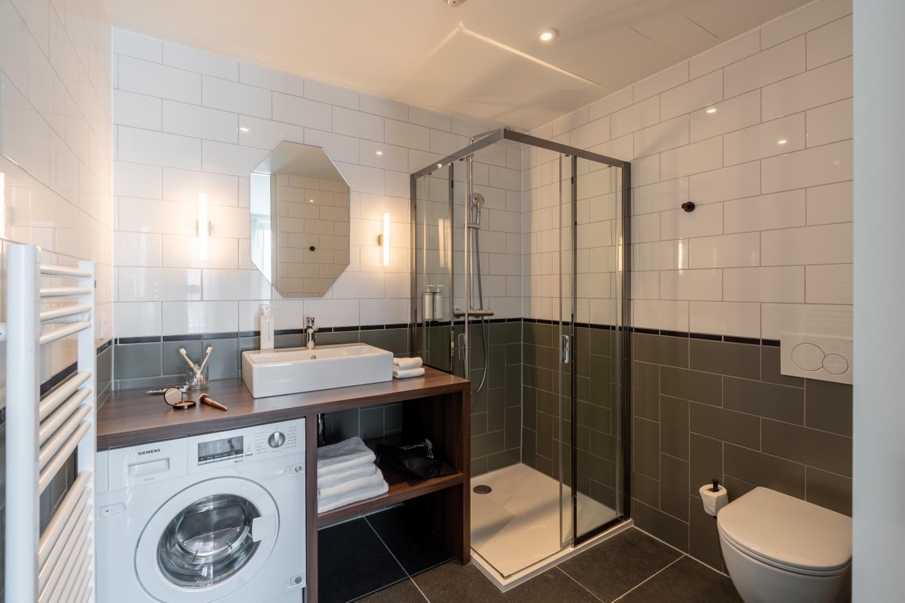 XL 2 Bedroom Apartment with Terrace and Sofa Bed