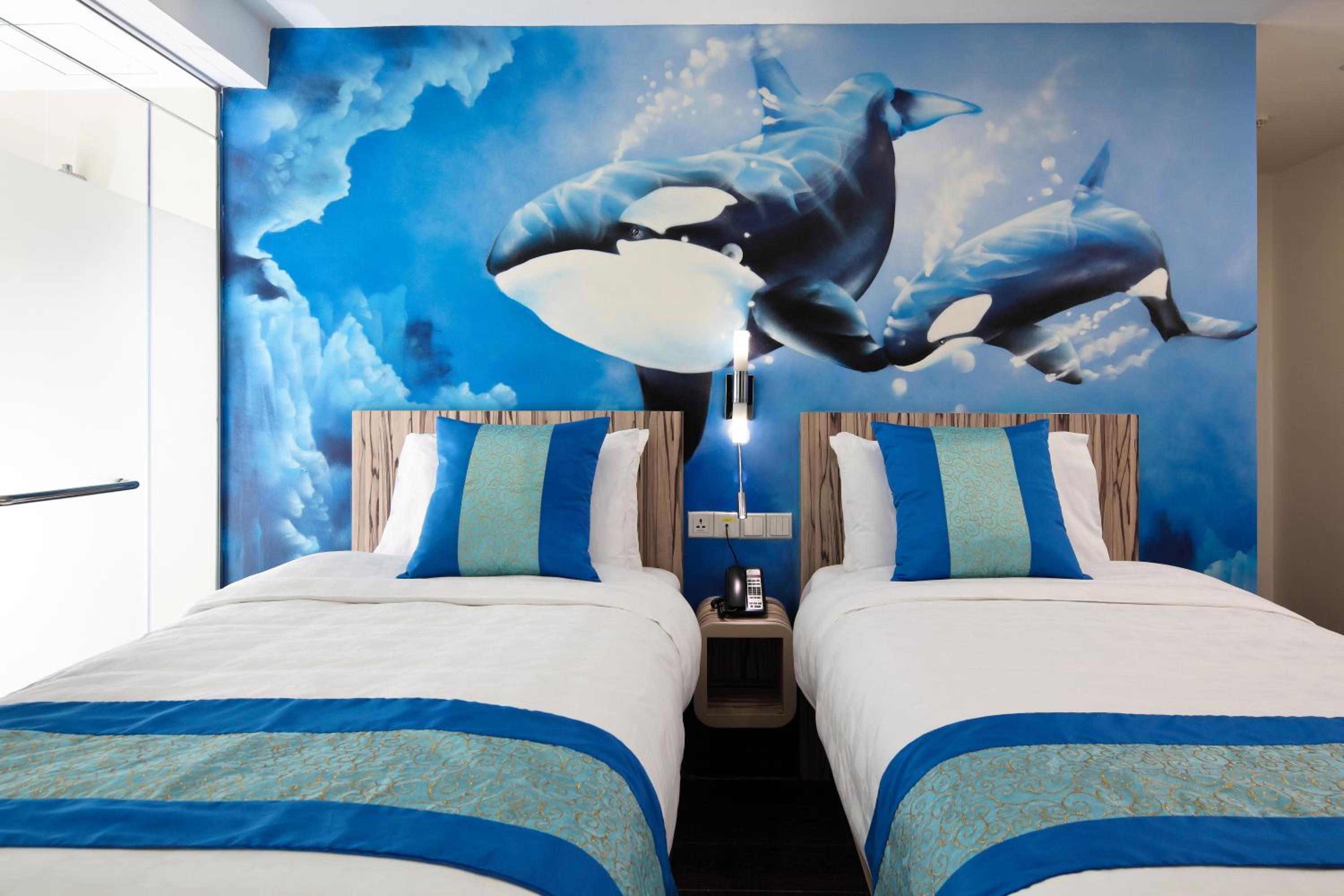 Deluxe Twin Room without window