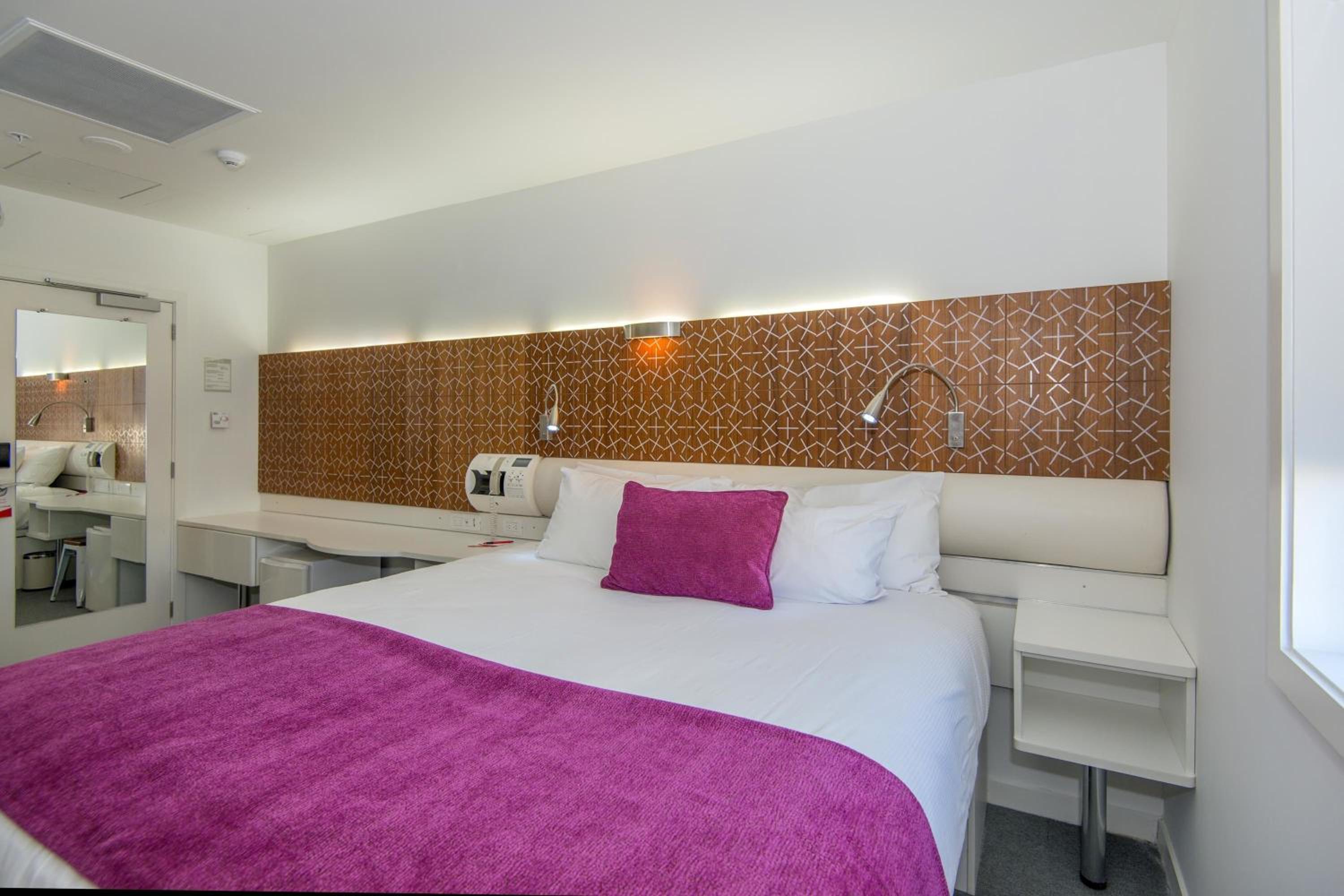 Inner Urban King Room