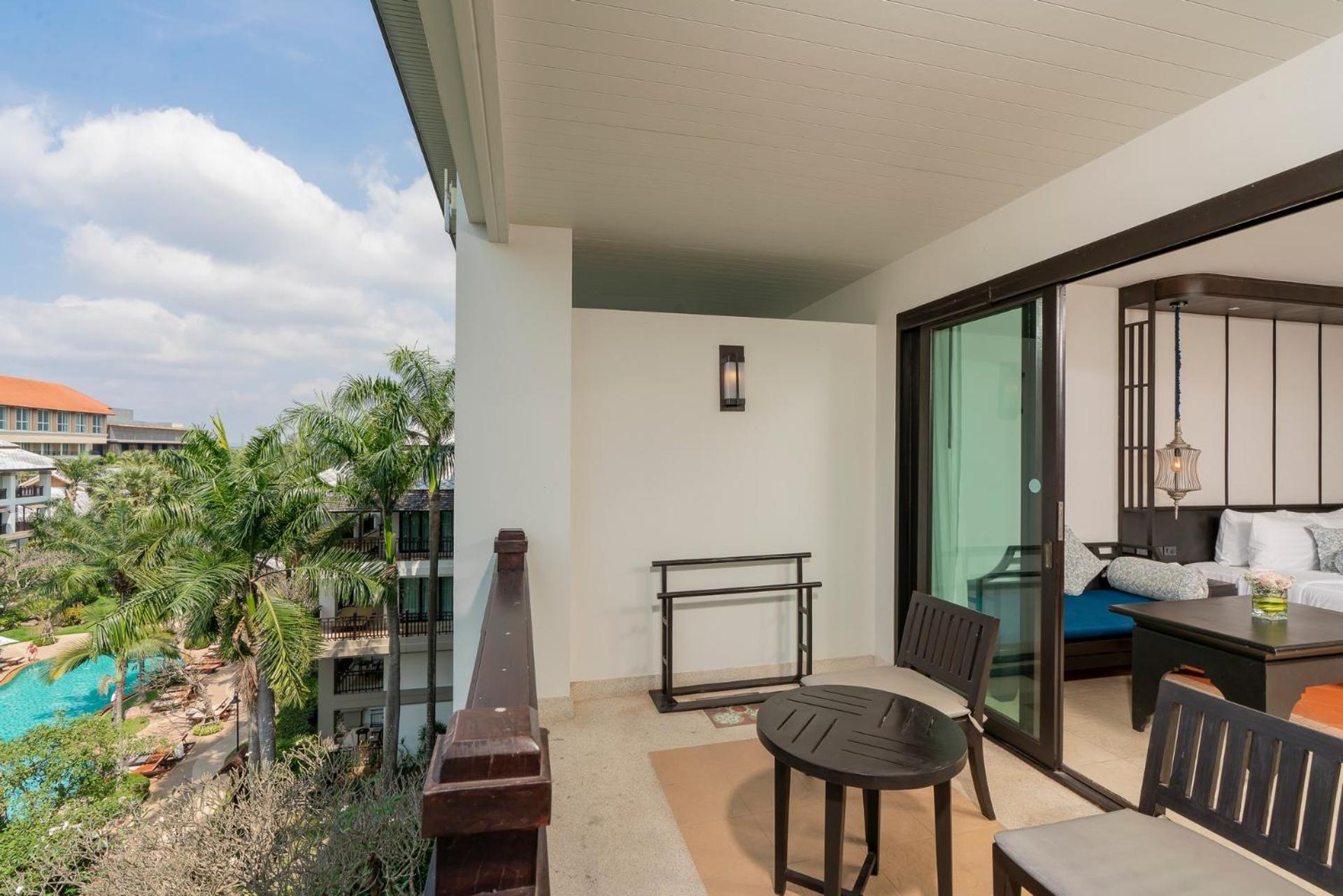 Deluxe Double or Twin Room