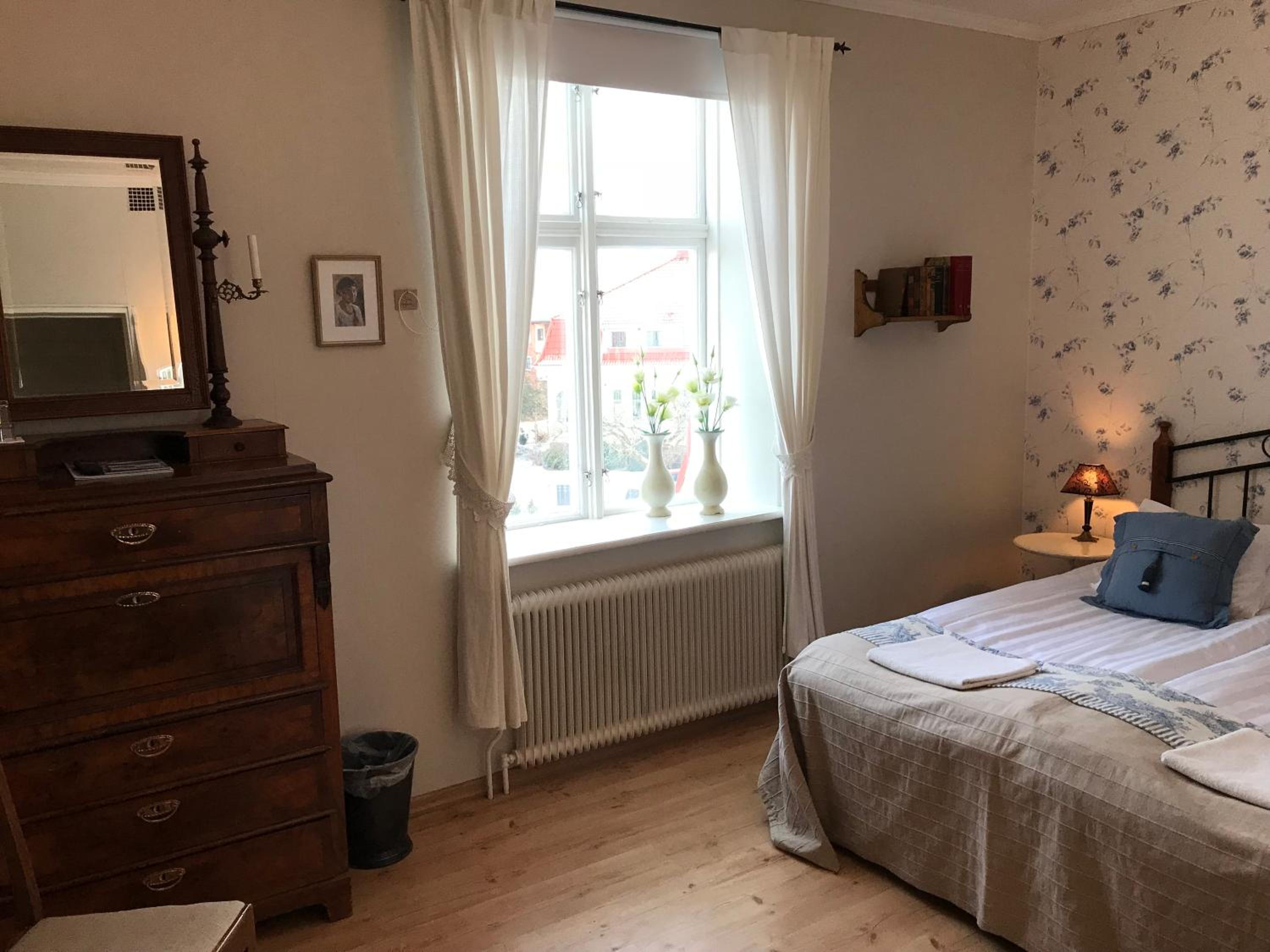 Double Room with Shared Shower and Toilet