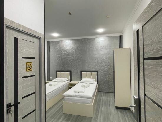 Deluxe 2-bed Room