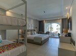 Family Room With Bunk Bed в Sunrise Montemare Resort Grand Select