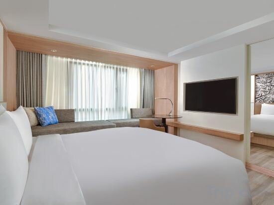 Premier King Bed Room With City View(SofaBed)