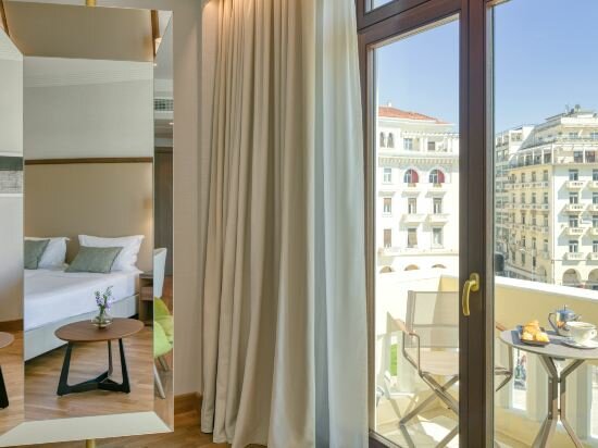 Premium Triple Room With Sea View