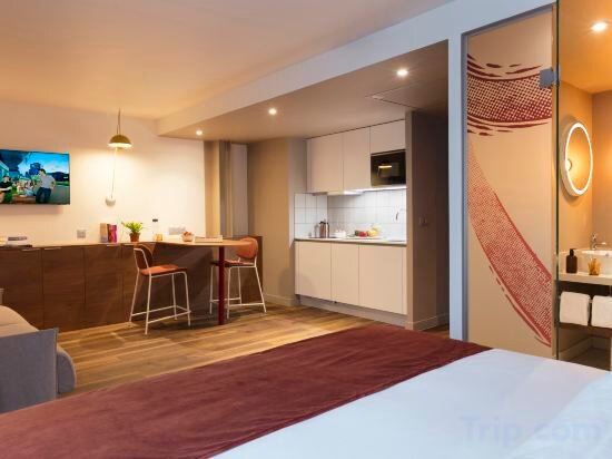 One Of A Kind Plus (Family Size) | Family Studio