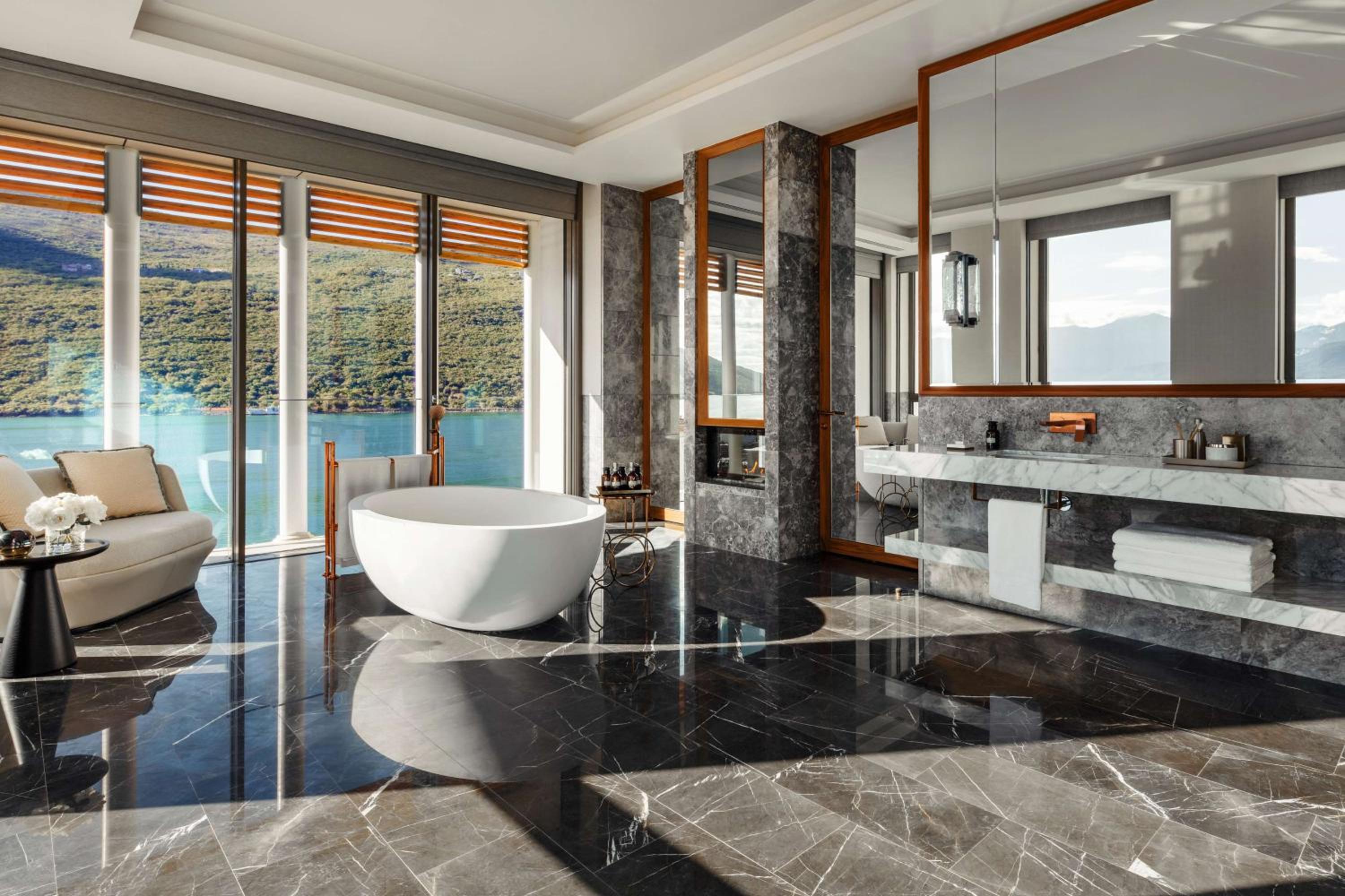 Suite ONE