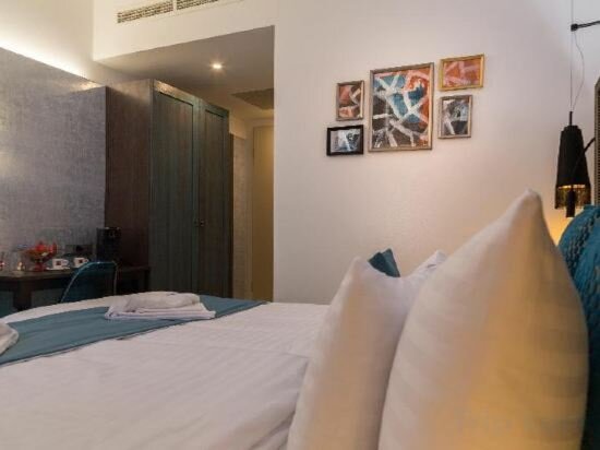 Deluxe Double or Twin Room with Synagogue view