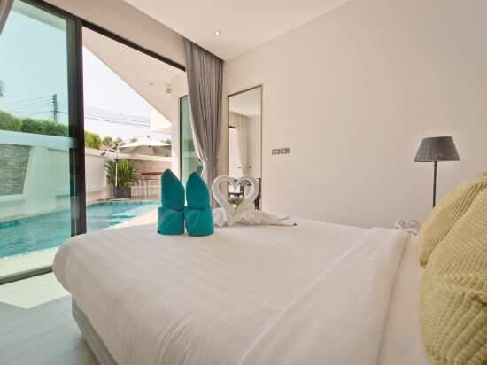 Two Bedroom Villa With Private Pool Non Smoking