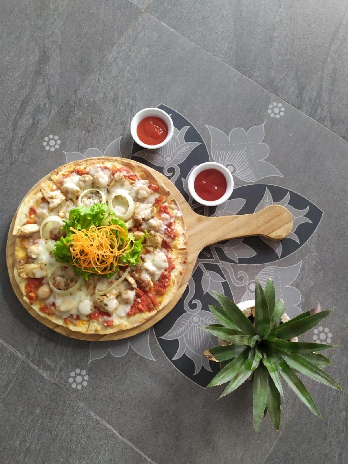 Suite Garden View With Daily Beer + Meal