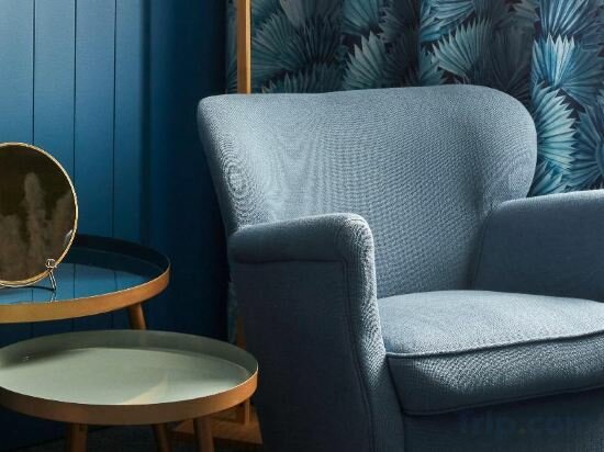 Standard Queen Room-Accessible