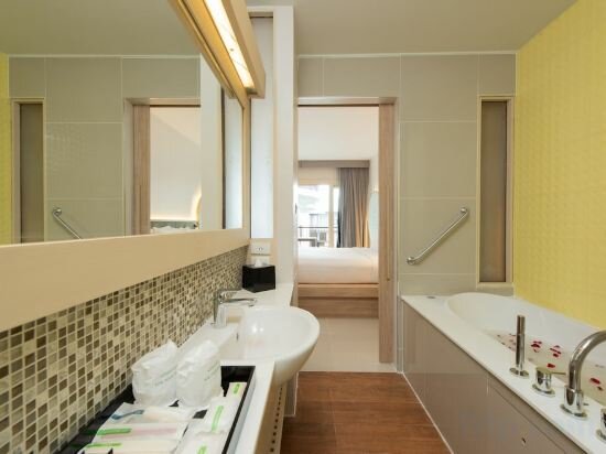 Leisure Pool View Room