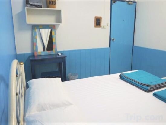 Private Room with Air-Conditioner