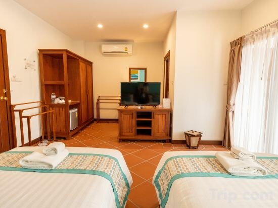 Superior Twin Mountain View