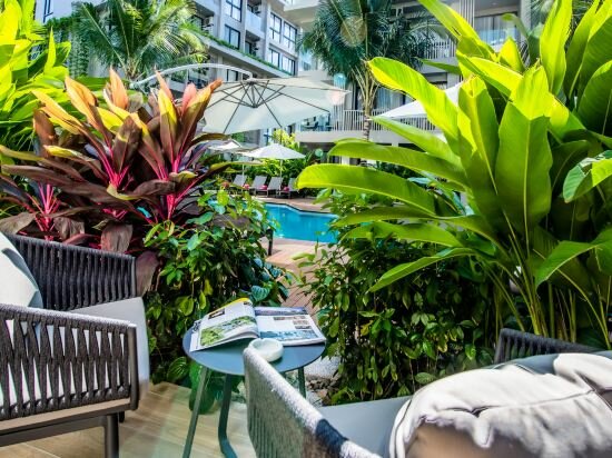 Grand Deluxe Suite Pool Terrace