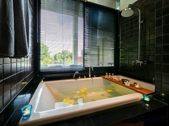 2 Bedrooms With The Private Pool Forest View