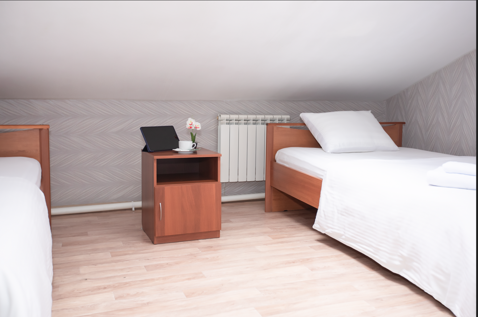 Двухместный номер эконом-класса с 2 отдельными кроватями