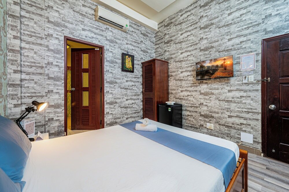 Standard Double Room, City View